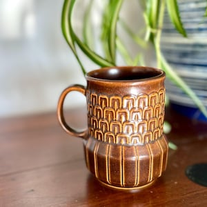 Vintage Wedgwood Pennine Mug Cotswold Shape Amber Brown 1960s