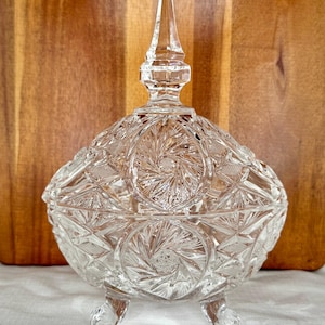 Vintage Lead Crystal Footed Candy Dish with Lid – Heavy Cut Glass – Pedestal Jar – Mint Condition – Elegant Display Bowl