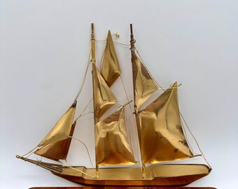 Vintage Brass Sailboat Wall Hanging – Nautical Maritime Decor