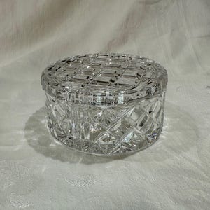 Vintage Pressed Glass Trinket Jar with Lid – Starburst Base, 1950s