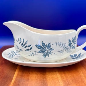 Ridgway Woodside Gravy Boat & Underplate – Blue Leaves Greyview Pattern – Staffordshire England – Vintage Ironstone Tableware
