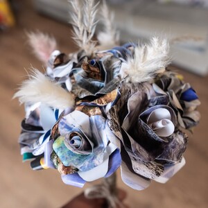 Small Book rose bouquet