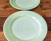 Vintage 9 quot Set of 2 Jadeite Dinner Plates Restaurant Ware by Fire King
