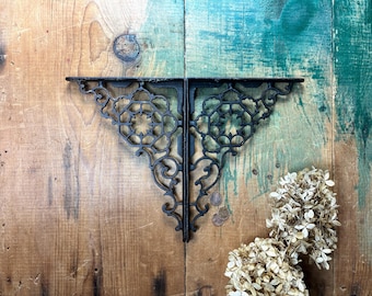 Antique Cast Iron Shelf Brackets Pair: Set 0f 2 Victorian Ornate; No Cracks