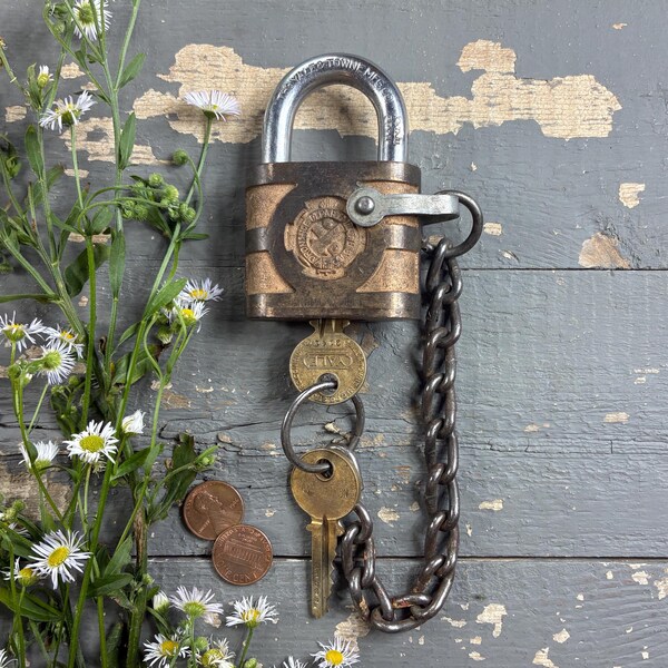 Vintage Yale Padlock with 2 Keys Ammunition Ordinance Dept Heavy Duty Brass and Steel Eaton Yale and Towne Mfg Co USA Hardened Lock & Chain