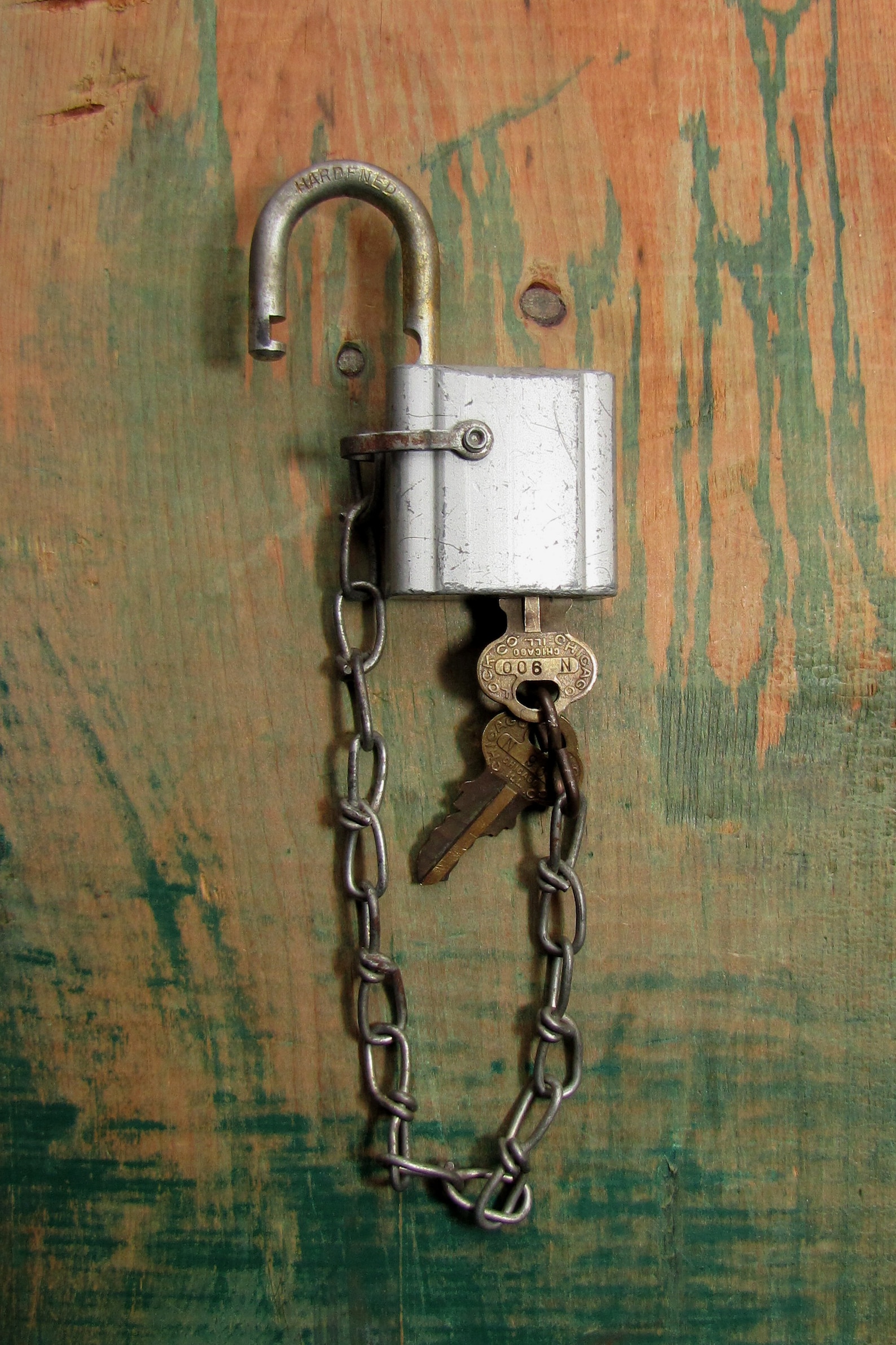 Vintage Chicago Lock Co. Padlock With 2 Keys Chain Hardware Etsy