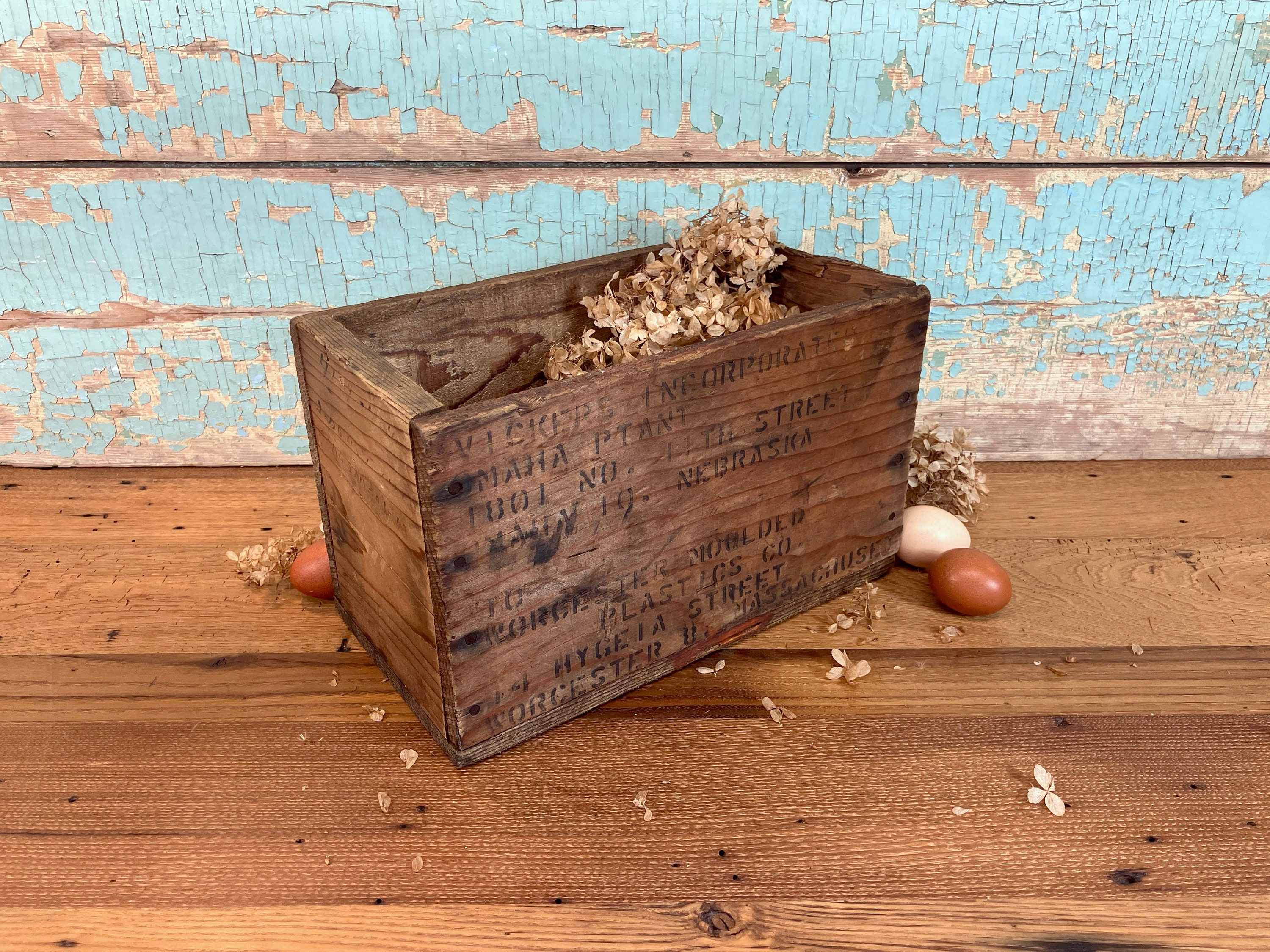 Vintage Wooden Box Vickers Incorporated Omaha, Nebraska to