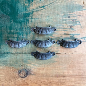 Vintage Ornate Cup Drawer Pulls, Set of 5, Victorian Cabinet Hardware