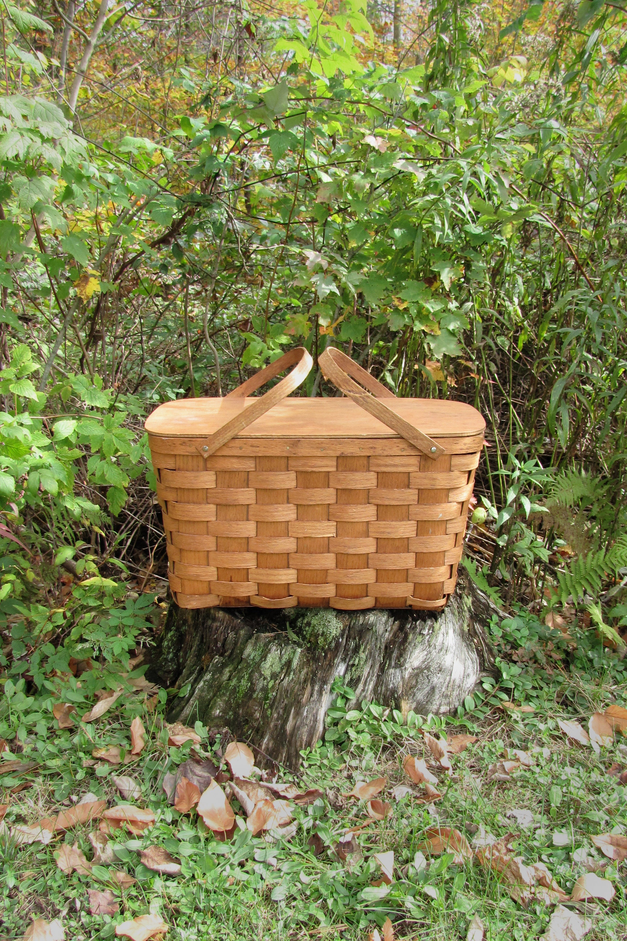 Vintage Basketville Wooden Woven Picnic Basket with Hinged Lid