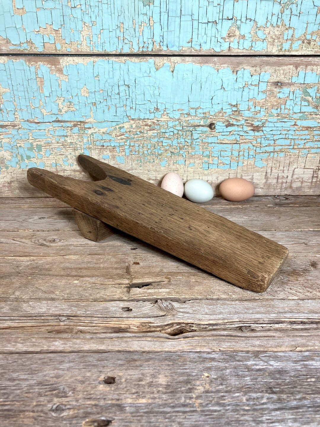 Antiguo sacabotas de madera hecho a mano, sacabotas primitivo para quitarse  los zapatos del vestíbulo México