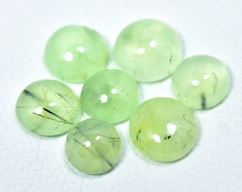 4 stycken naturliga prehnitcabochoner, parti 11 mm till 13,5 mm runda cabochoner, sällsynta prehnitädelstenar, lösa stenar, släta ädelstenar C-20783