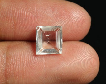1 st. naturliga kunzit fasetterade lösa ädelstenar 8x8,7 mm fyrkantiga formade sällsynta kunzitslipade lösa stenar halvädelstenar C-19923