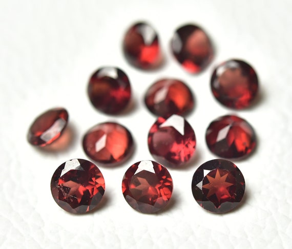 Natural Round Faceted Pyrope Garnet Loose Gemstone - 4mm, 0.30 Carat