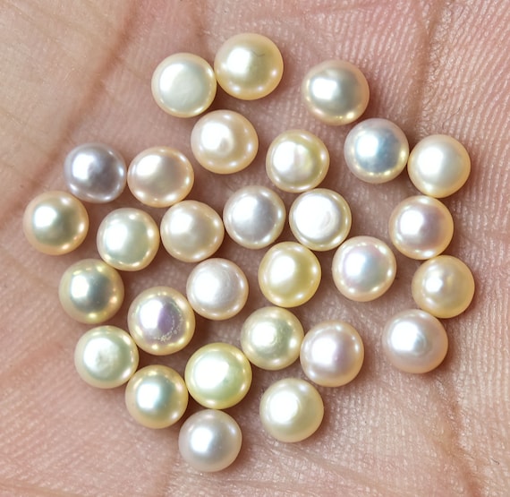 オッフェン　Offen scallop pearls pattern/BEIGE White Fresh Water Pearl off Round Potato Shape Size 7-8mm 14