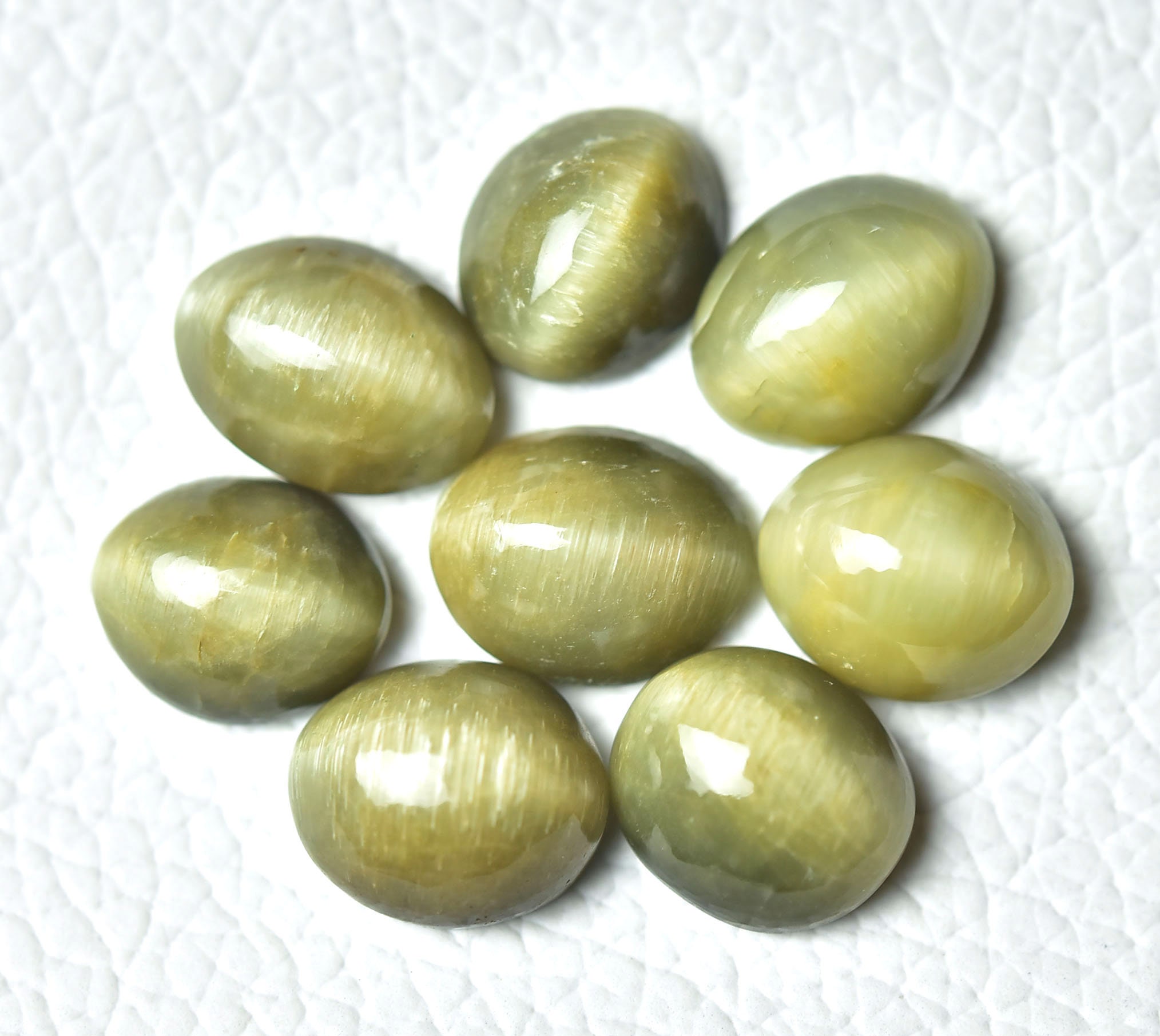 4 Pieces Natural Cats Eye Cabochons Lot 9x11mm to 9.5x12mm Oval