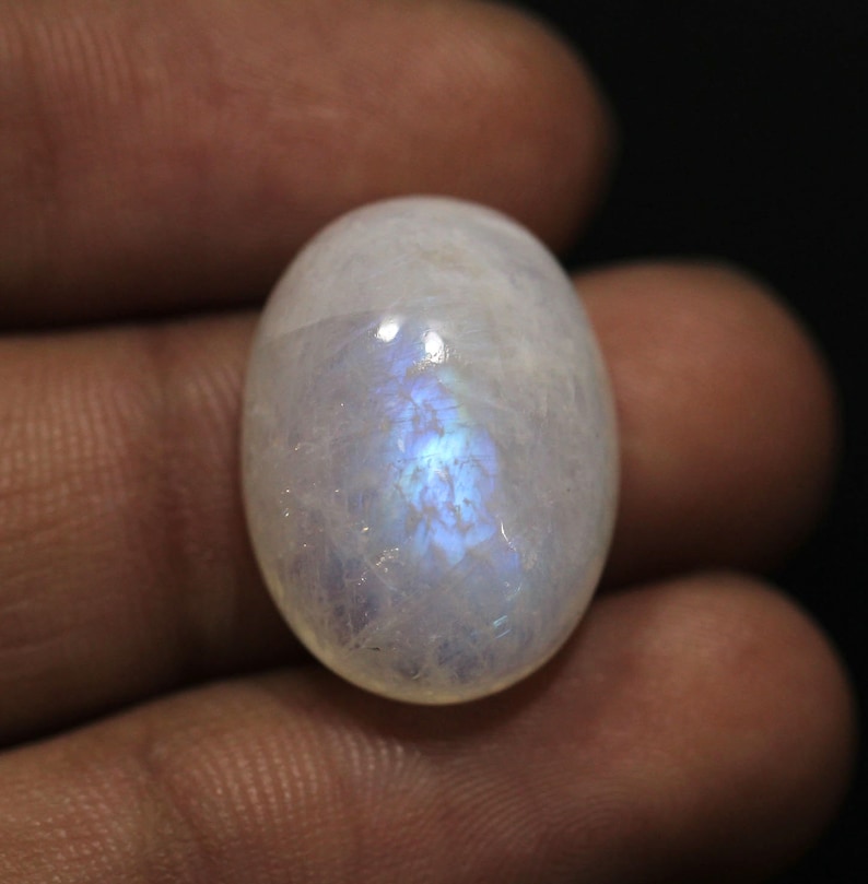 1 Piece Natural Rainbow Moonstone Cabochons 15x20mm Oval Shape White Moonstone Gemstones Cabs Loose Stones Smooth Gems Semi Precious C-18899