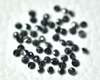 Lot De 6 Diamants Noirs Naturels Ronds 0.10ct Chacun - Total 0.60ct - Taille Brillant