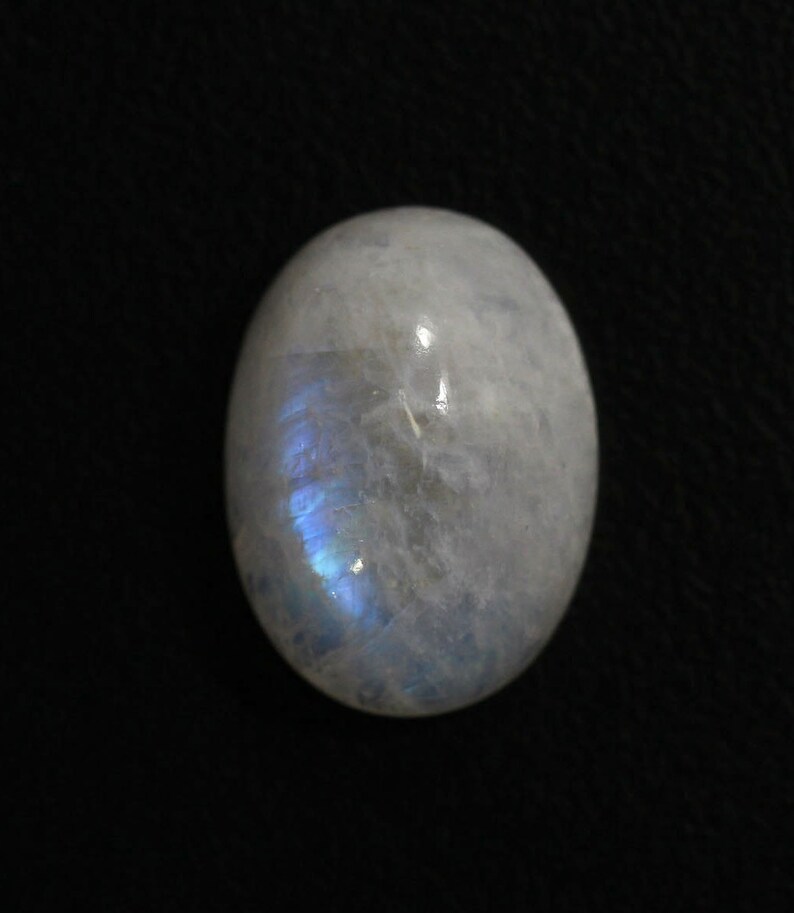 1 Piece Natural Rainbow Moonstone Cabochons 15x20mm Oval Shape White Moonstone Gemstones Cabs Loose Stones Smooth Gems Semi Precious C-18899