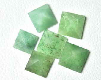 Natural Green Aventurine Pyramid Loose Gemstone Pyramids Shape Polished Stone Power Point Crystal Pyramid Stones C-14762