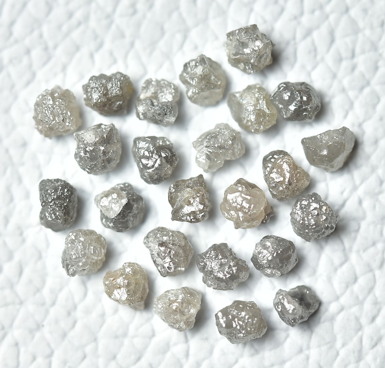 5 piezas de diamantes grises en bruto de 2,5 mm, 3 mm y 3,5 mm, diamantes 100 % naturales en bruto, piedras preciosas sueltas sin tallar para joyería C-21937 imagen 1