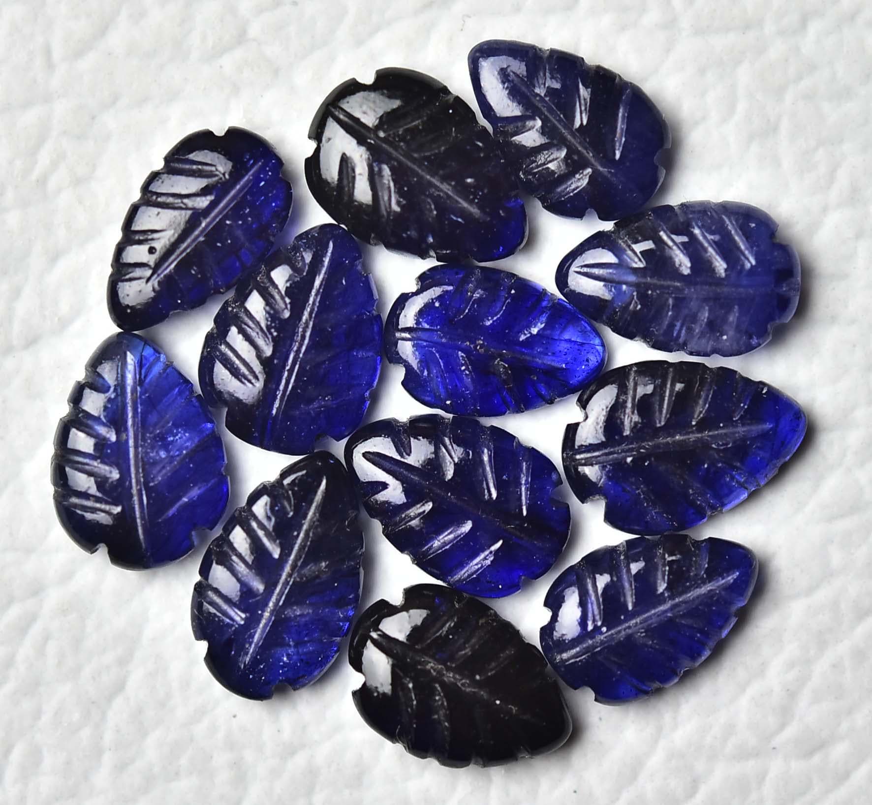 天然ブルーサファイア彫刻ルース宝石2個 6 x 9 mm 8 x 11 mm 彫刻葉 