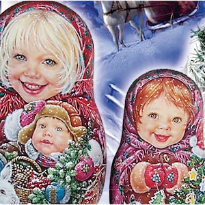 Set di 4 cartoline collezionabili di auguri natalizi. Bambole russe Roly Poly nidificanti realizzate dall'artista. Regalo per San Valentino, Natale e Capodanno.