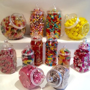 Vintage Plastic Sweet Jars 12 Jars for Do it yourself Candy Table, Sweet Table, Sweet Buffet