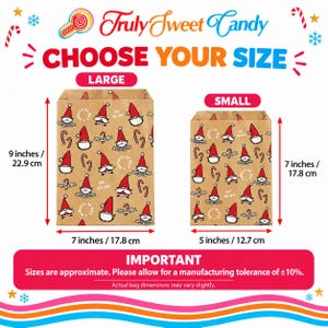 K&ouml;nnte beinhalten: Zwei braune Papiert&uuml;ten mit einem Muster aus Weihnachtswichteln und Zuckerstangen. Die gro&szlig;e T&uuml;te misst 22,9 cm mal 17,8 cm, die kleine T&uuml;te 17,8 cm mal 12,7 cm. Der Text umfasst Truly Sweet Candy, CHOOSE YOUR SIZE und IMPORTANT.