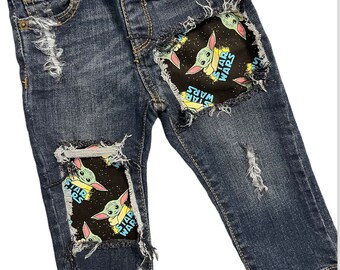 Stars Wars Baby Yoda skinny//straight jeans distressed ripped