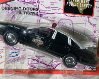 1996 FORD CROWN VICTORIA Diecast Police Cruiser...1/43 Scale, Made By Road Champs, Texas Department Of Public Safety