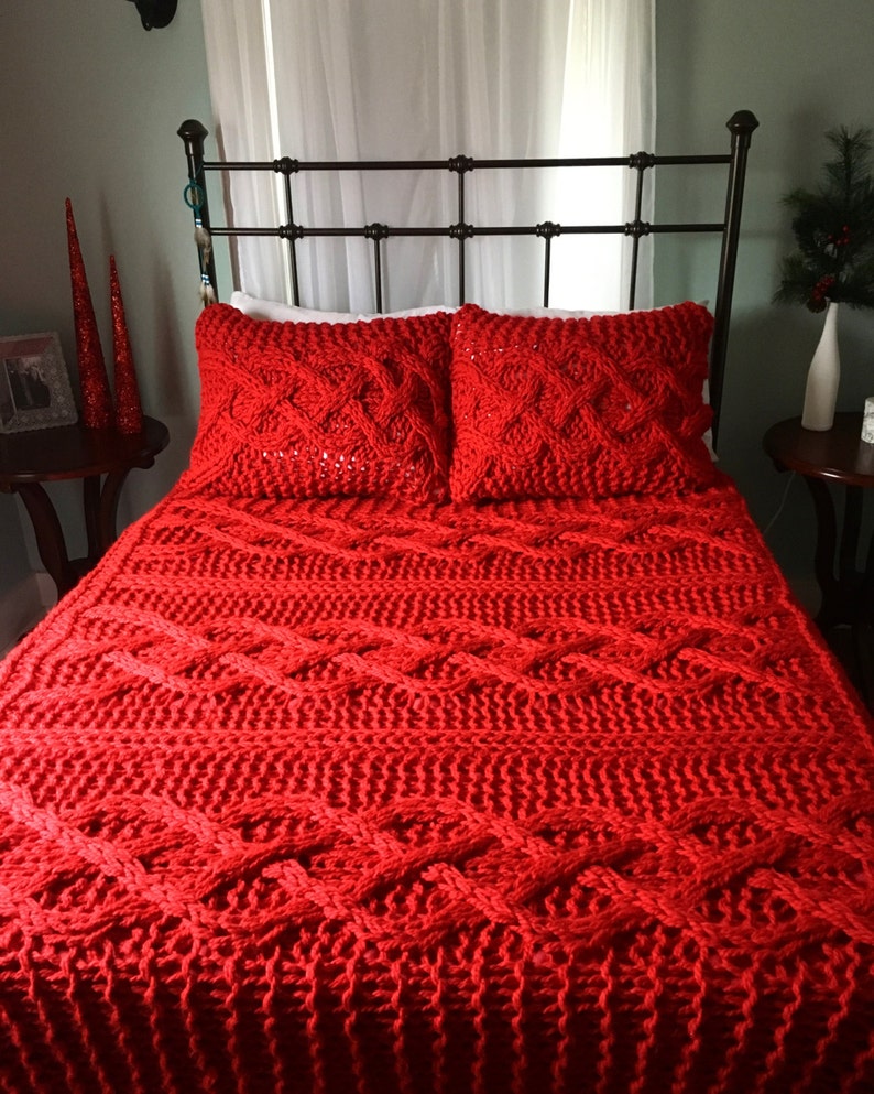 Mega chunky cable knit bed cover / blanket / throw / baby car seat blanket image 5