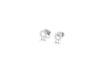 Silver Sun Stud Earrings 6mm - Dainty Studs - Gift - Birthday - Sun Earrings -