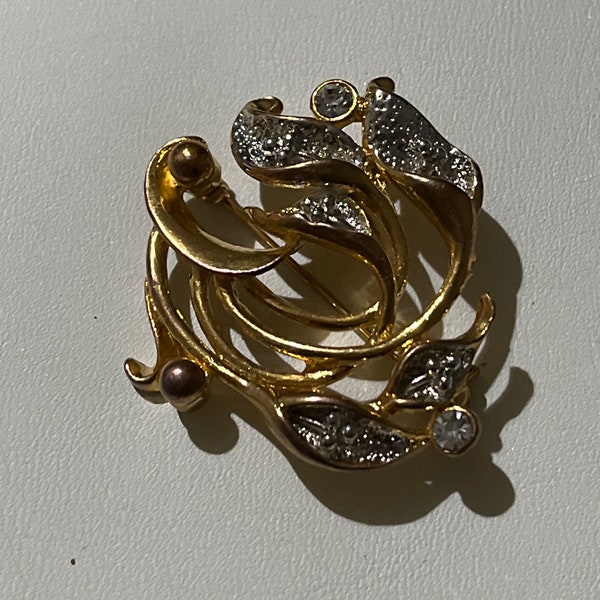 Vintage movitex brooch gold tone