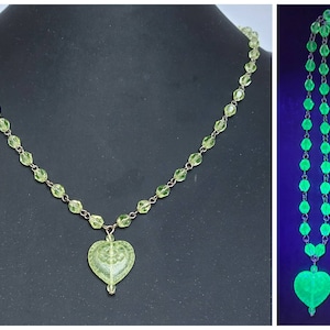 Czech uranium heart rose flower glass pendant and uranium glass beads necklace