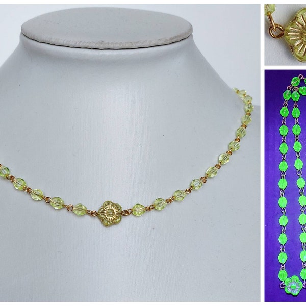 Czech uranium flower glass pendant and uranium glass beads necklace