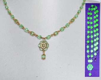 Czech uranium glass flower bead pendant and uranium glass beads necklace