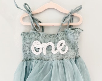 First birthday outfit, birthday tutu, first birthday dress