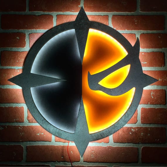 New Handmade Deathstroke Illuminated Led Neon Light Up Logo Superhero Mancave Sign Or Nightlight