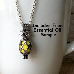 Pineapple Aromatherapy Locket Necklace – Essential Oil Diffuser, Beachy Jewelry