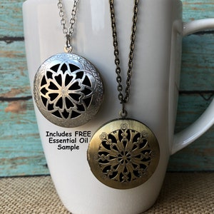 Aromatherapy Necklace - Locket - Diffuser Jewelry : Young Living or doTerra - with Free Essential Oil Sample
