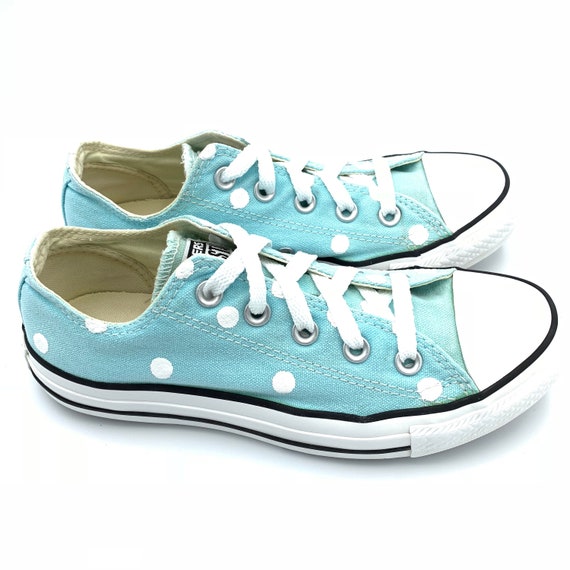 converse shoreline poolside