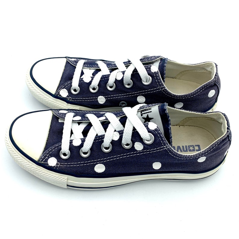 navy blue converse size 4