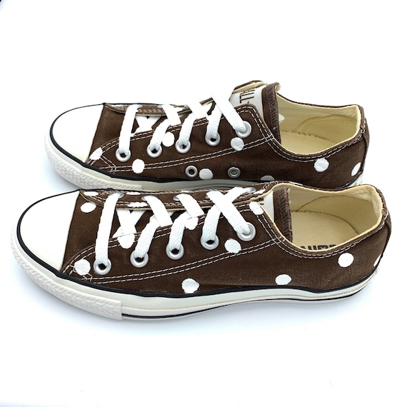 chocolate brown converse