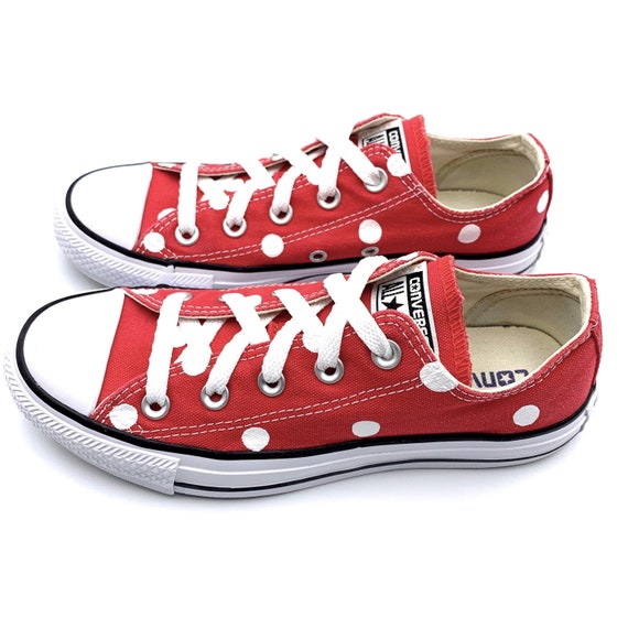 red size 4 converse