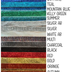 Puede incluir: Una colecci&oacute;n de 14 cintas de brillo de diferentes colores, incluyendo zafiro, verde azulado, azul monta&ntilde;a, verde kelly, verano, plata AB, plata, blanco AB, multi, carb&oacute;n, negro, rojo, oro, naranja y oto&ntilde;o.