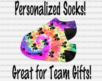 Personalisierte CHEER Socken, individuelle CHEER BOW Fußkettchen Socken, erstaunliche Team Cheer Geschenke, Tie Dye mit Namen auf den Socken