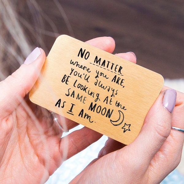 Long Distance Relationship Keepsake Card 'No Matter Where You Are, You'll Always Be Looking At The Same Moon As I am'