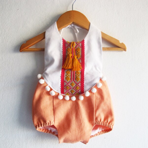 SIZE 0-3m/ Baby Girl Romper/ Linen Boho Chic Sunsuit/ Baby Clothes/ Pom Pom/ Photo Props