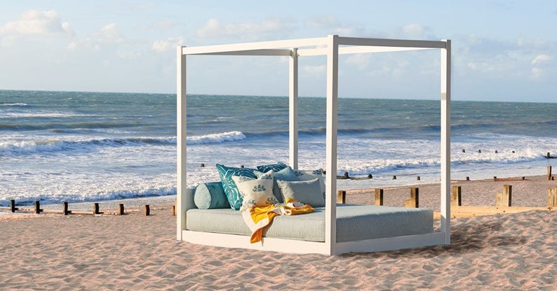 Bali Outdoor Four Poster Canopy Bed image 1