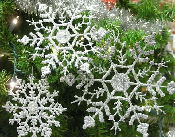Silver Snowflake Ornaments, 6 Pack Large Plastic Snowflake Decorations Snowflakes Christmas Decorations, Hanging Snowflake Decorations for Winter